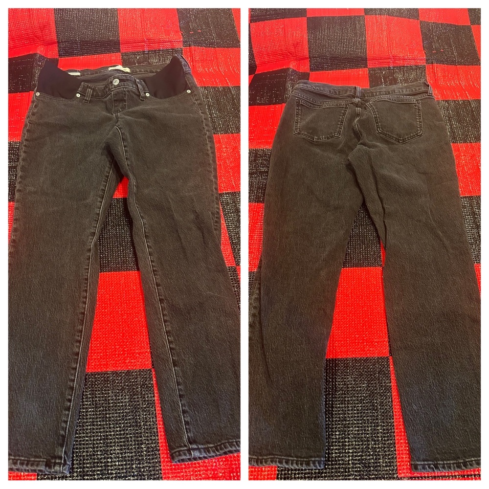 Madewell The Maternity Perfect Vintage jeans size 29
Inseam 27”